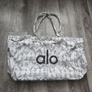 ALO Yoga Tote Bag